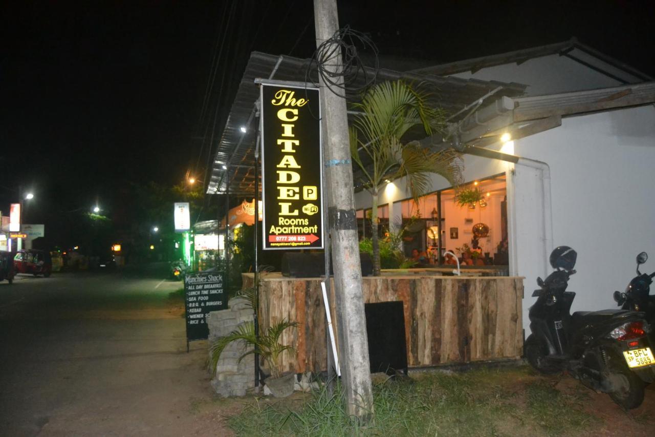 The Citadel Guest House Hikkaduwa Exterior photo